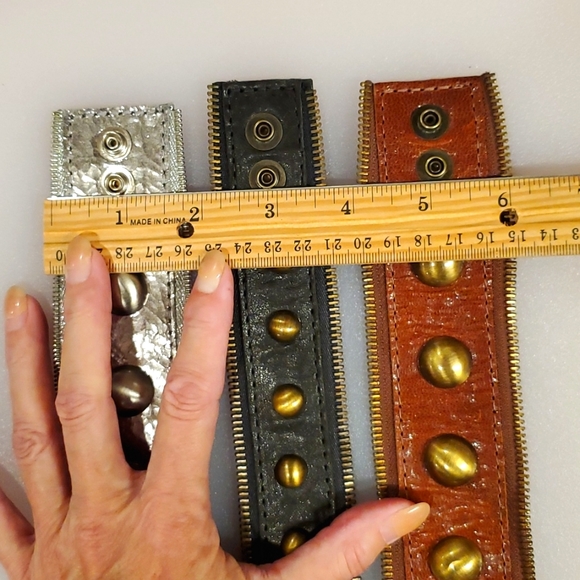 •Set of 3 faux leather snap bracelet cuffs•studded•open zipper trim•EUC• - Picture 5 of 15